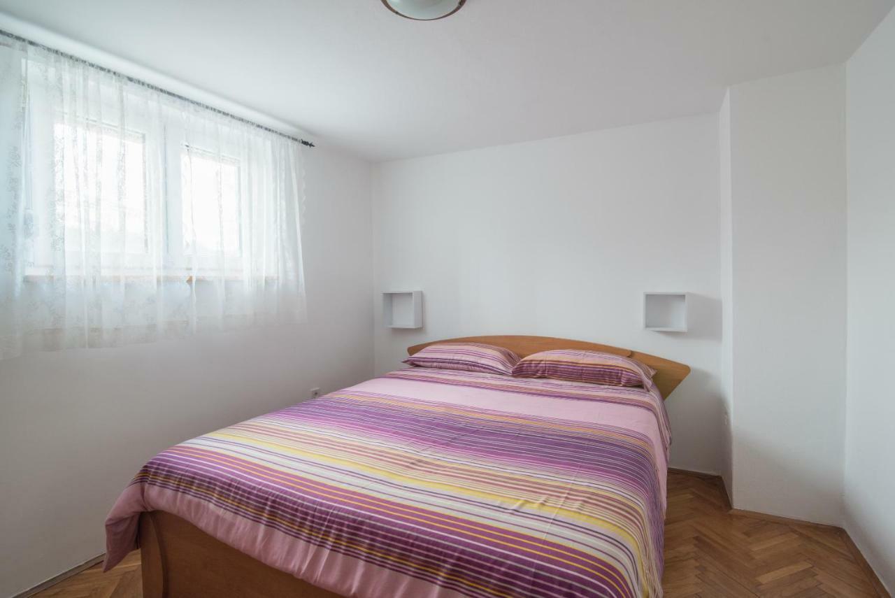 Apartment Lavanda Premantura Exteriör bild